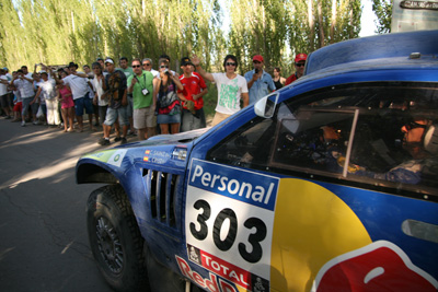 079 Carlos Sainz in the VW and eventual winner.jpg